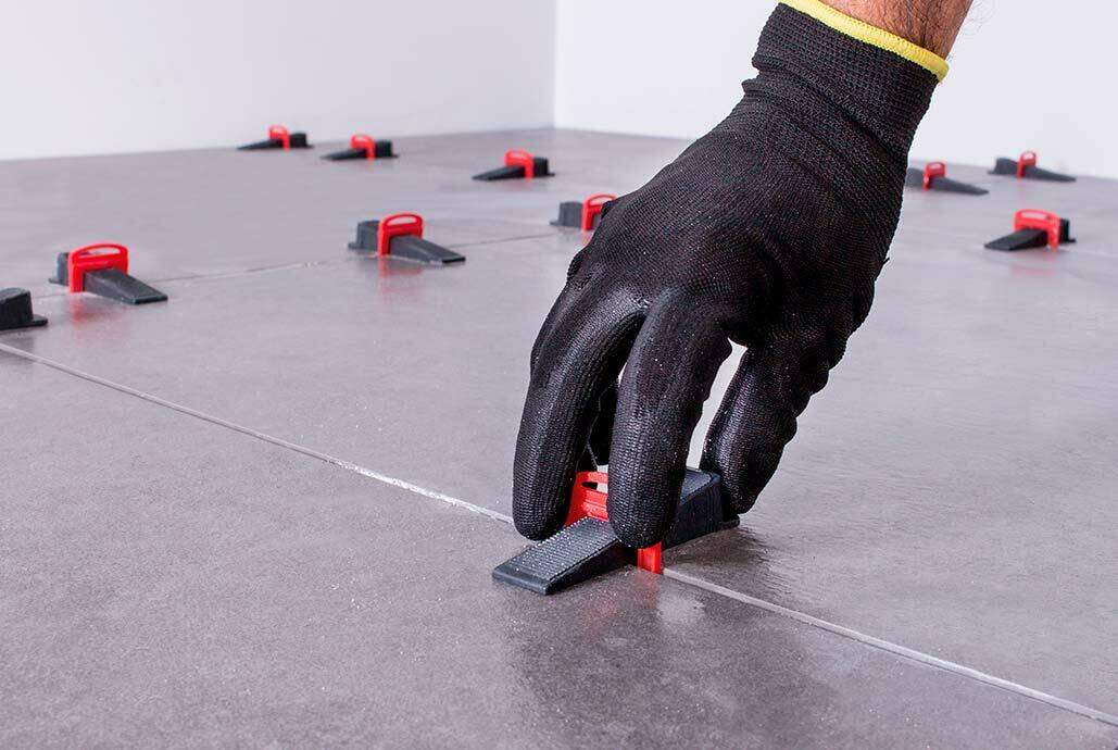how to lay floor tiles on concrete