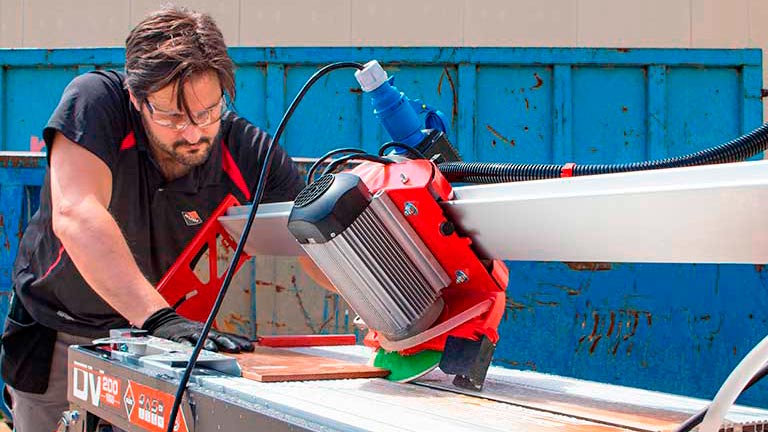 electric tile cutter