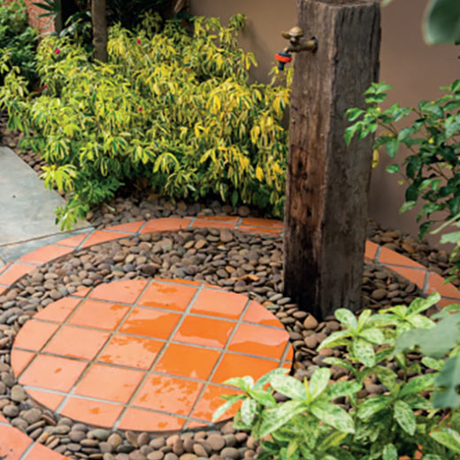 Landscaping and hardscaping for professionals