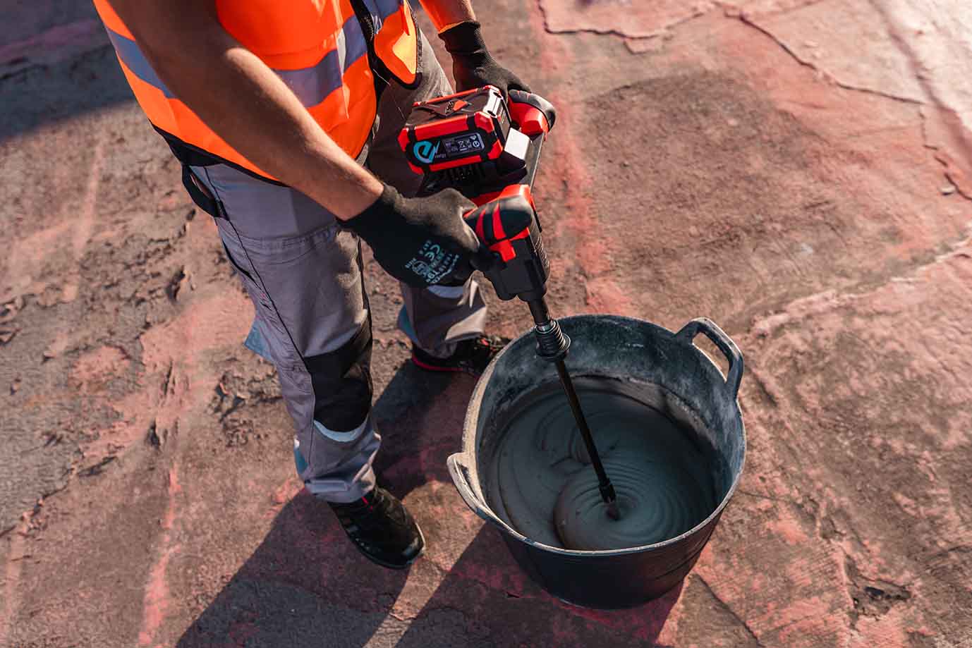What's the difference between mortar and cement?