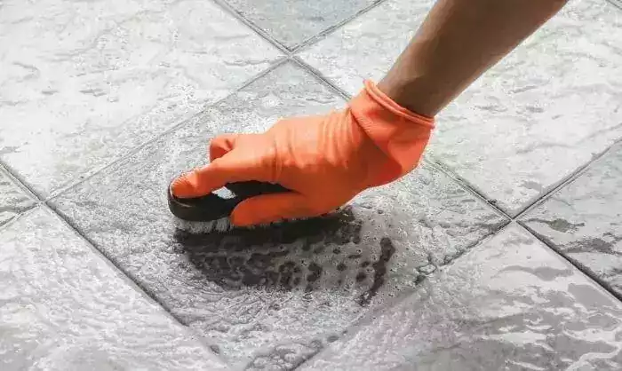 quitar el cemento del suelo