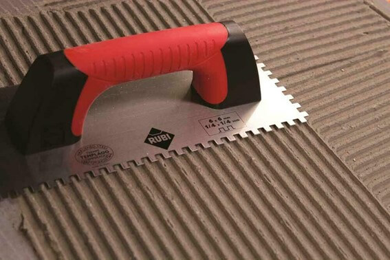 imprescindível espátula dentada