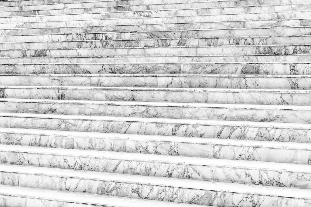 materiales de piedra natural para forrar escaleras