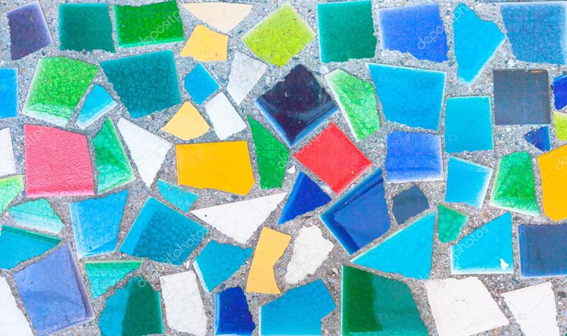 Trencadís: come realizzare un mosaico in ceramica in stile Gaudí