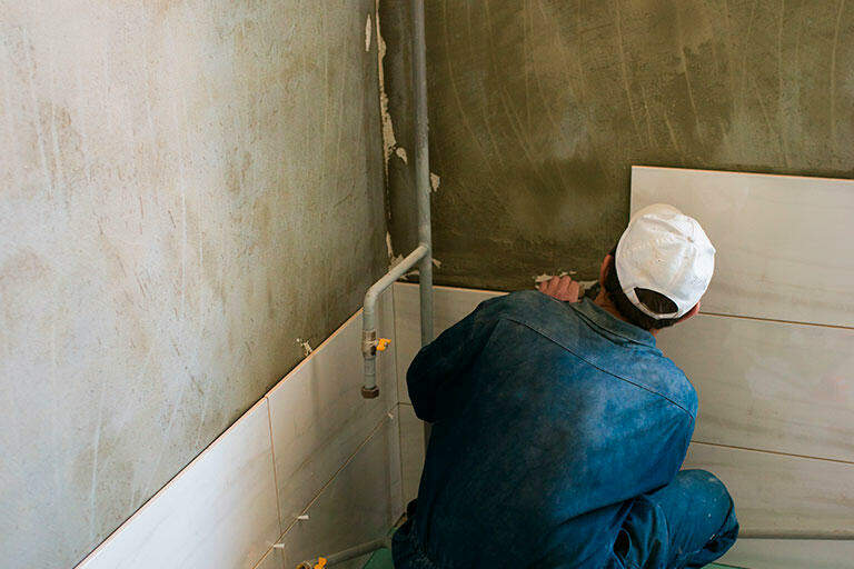 PERCHÉ DOVREI SCEGLIERE I BAGNI PIASTRELLATI A MEZZA ALTEZZA PER LA MIA CASA?