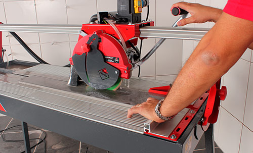 How to Use an Electric Tile Cutter Tips & Tricks –