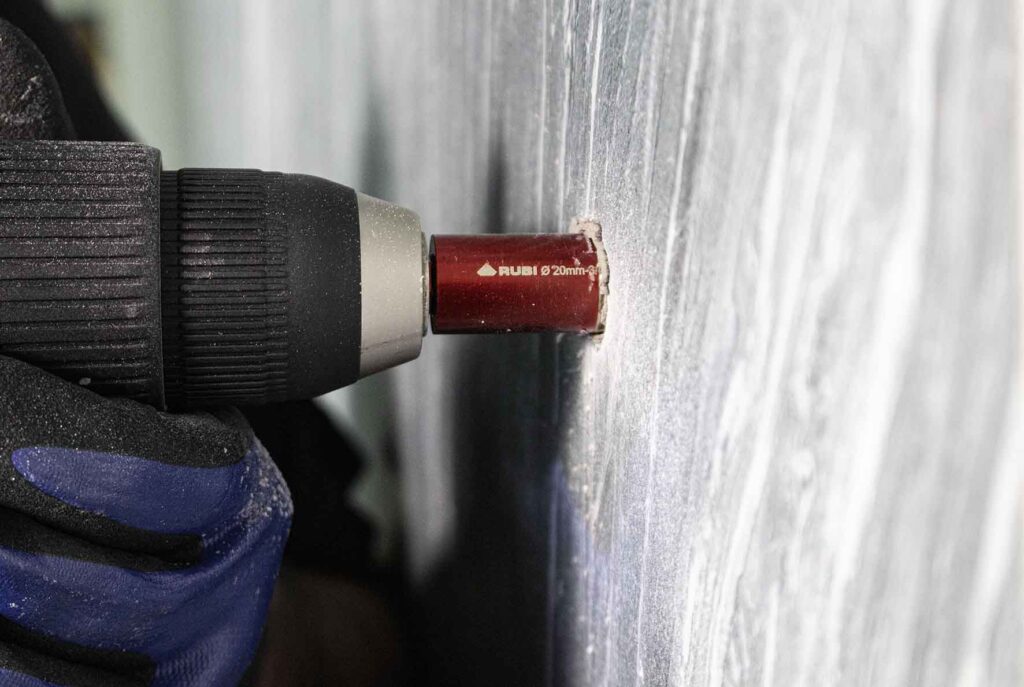 Drill and drill bit for tile removal